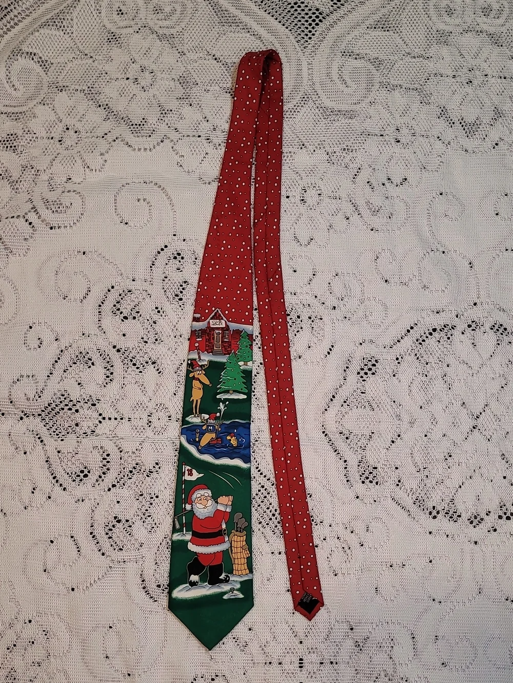☁️Hallmark Red and Green Christmas Novelty Tie with Santa Golfing